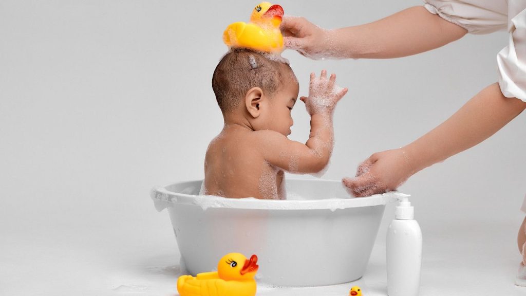 11 Kandungan di Sabun Bayi yang Berbahaya