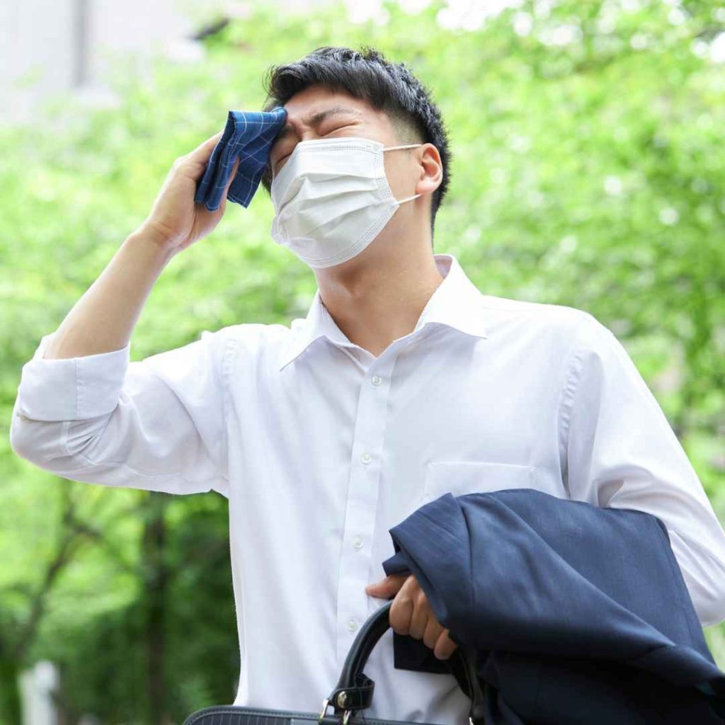 perbedaan bau matahari dengan bau badan